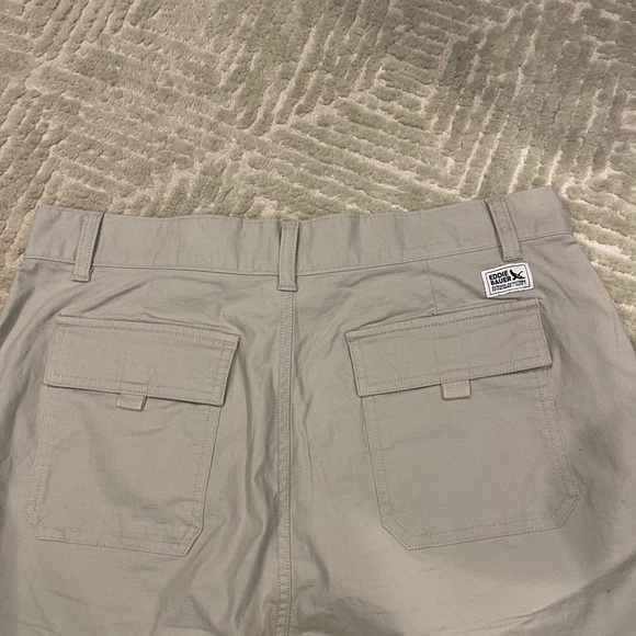 Eddie Bauer Women’s khaki active wear pants size 10 - Picture 3 of 5